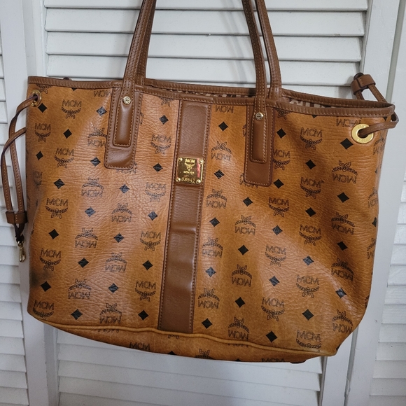 ‼️SOLD‼️ - Picture 2 of 8